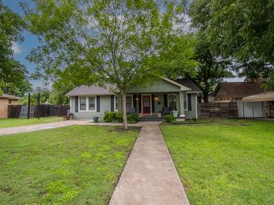 133 Travis St