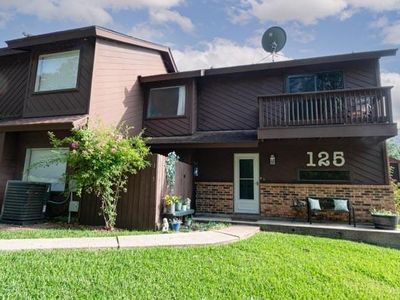 200 Fountain Lake #125