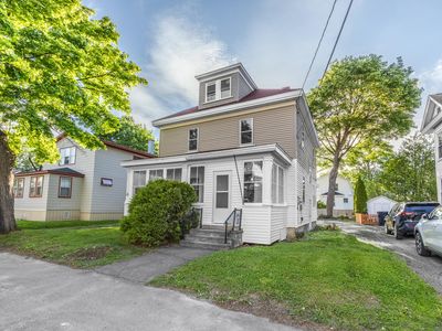 26 Webster Avenue N