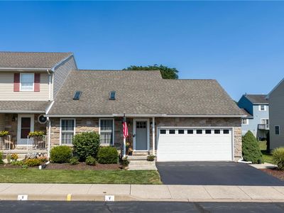15 Monmouth Ct