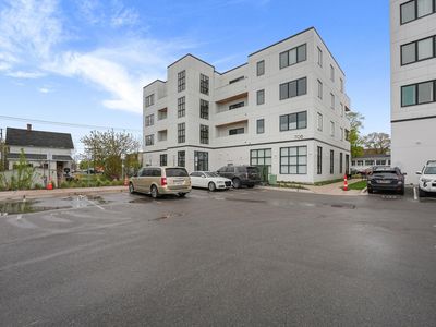 708 Randolph St #309