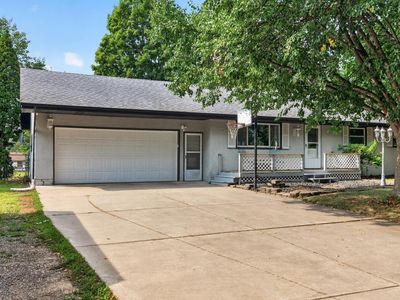 13848 Crosstown Dr NW
