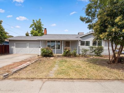 648 Lewis Ave
