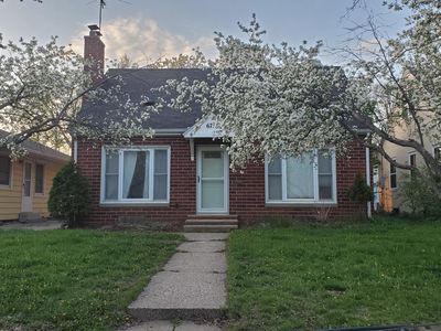 675 California Ave W