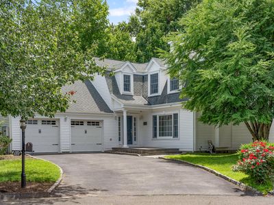 10 Holly Cove Circle