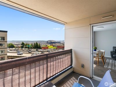 321 10th Avenue S #705