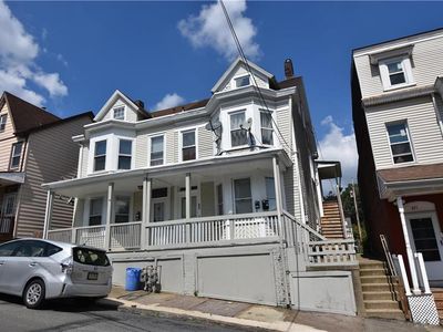 673 Spring Garden St