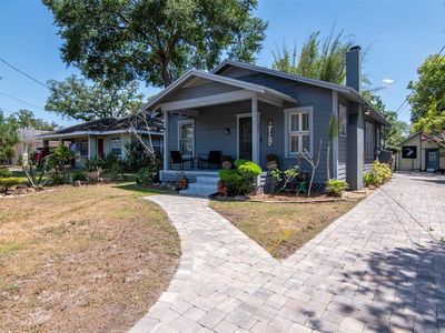 220 W FERN STREET