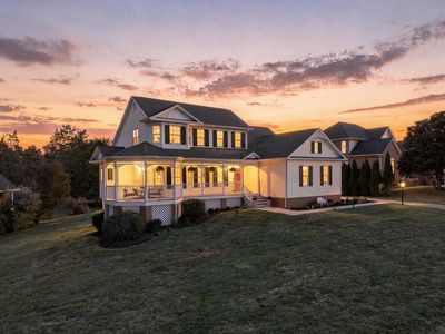 1348 Lake Shore Dr