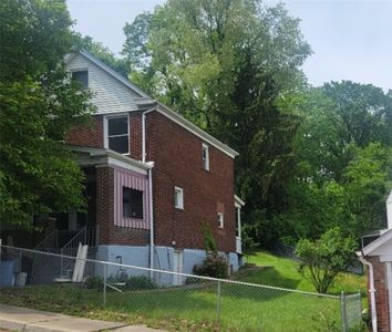 2722 Bethesda St