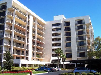 150 Belleview Blvd APT 507