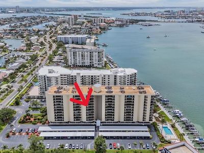 690 Island Way APT 607