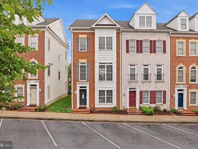 806 Ryan St