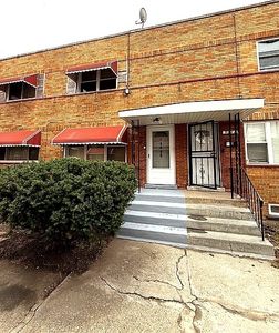 5046 W Jackson Blvd APT C