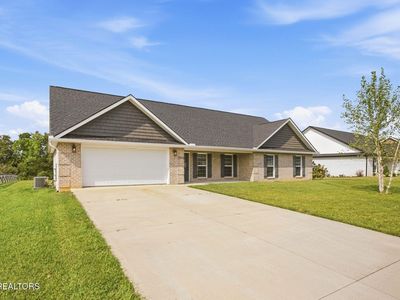 1015 Pathways Dr