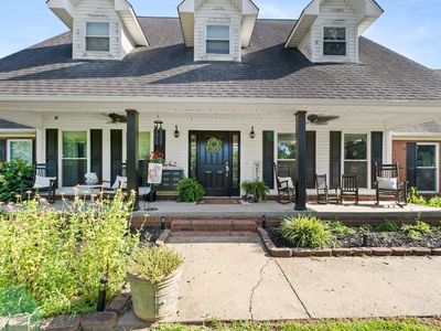 16 Himes Dr