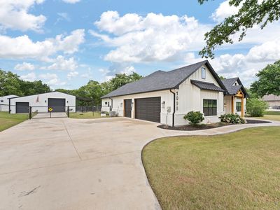 1098 Twin Creeks Dr