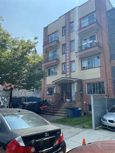 28 Saint Andrews Place #4