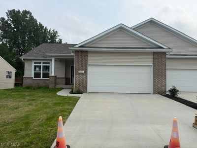 1115 Queen Anne Dr NW