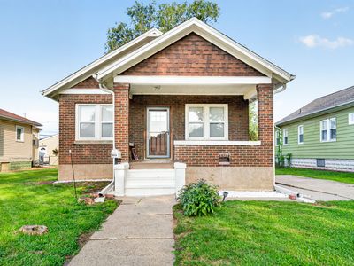 823 Pershing Blvd
