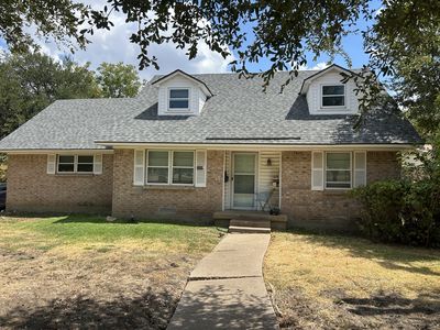 2202 Candleberry Dr