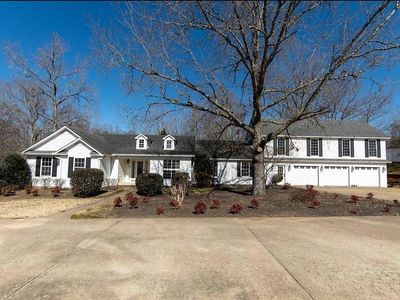 585 Highway 203