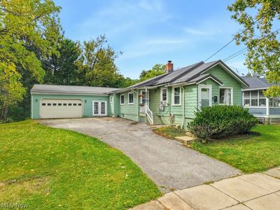 Property at 32 Oakwood Ave, Bedford, OH