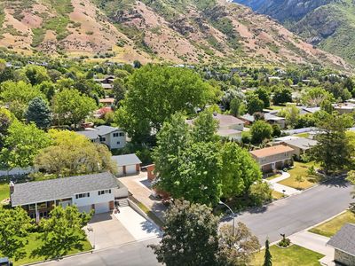3120 Apache Ln