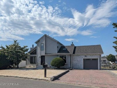15 Parkers Point Boulevard