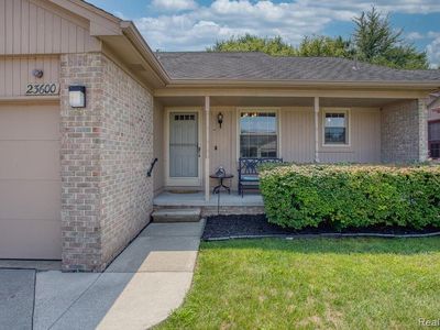 23600 Suttons Bay Dr