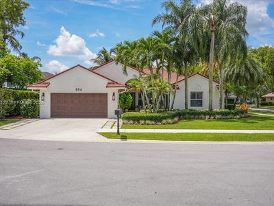 894 Spoonbill Cir
