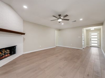 6205 Shirley Dr
