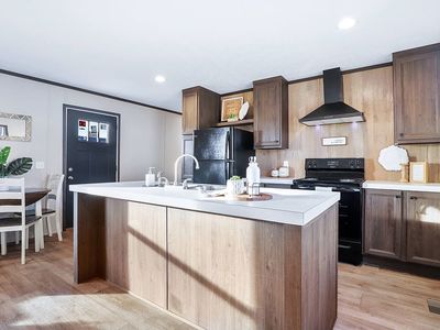 222 Apple Valley Dr