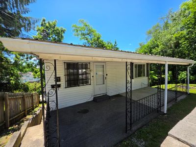 106 Quarry St