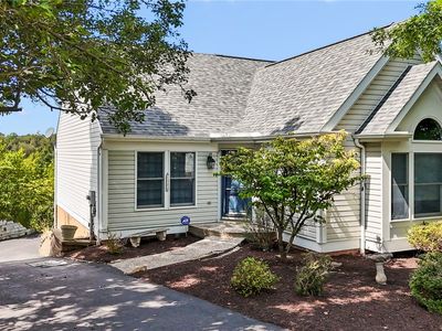 1272 Meadowbrook Dr
