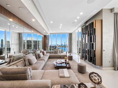 4100 Island Blvd #Penthouse 1