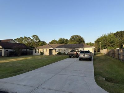 3231 W Meadow Ln