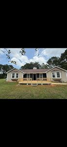 Property at 140 James Ct, Palmetto, GA