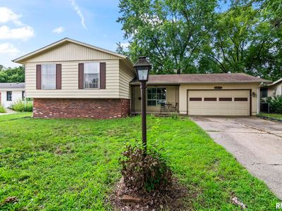2444 Idlewild Dr