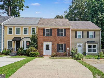 567 Salem Woods Dr SE