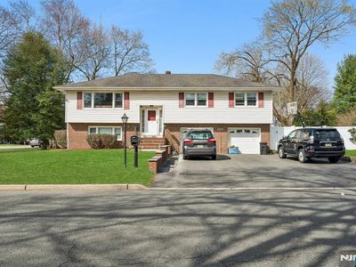 Property at 201 Rockland Ave, River Vale, NJ