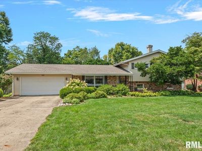 125 Wildrose Ln