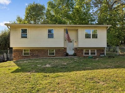 2240 Rolling Brook Dr NE