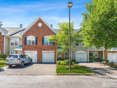 16 Lee Ct #405
