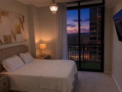3040 Peachtree Rd NW Unit 1513