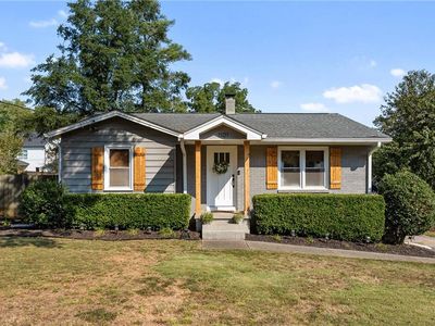 1101 McLinden Ave SE