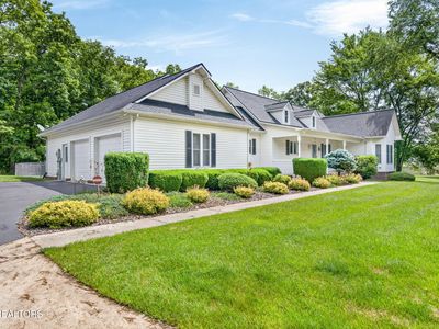 43 Myra Dr