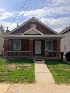 282 E Loudon Ave