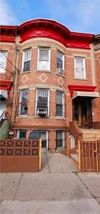 217 Hemlock St