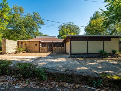 625 Prospect Ave